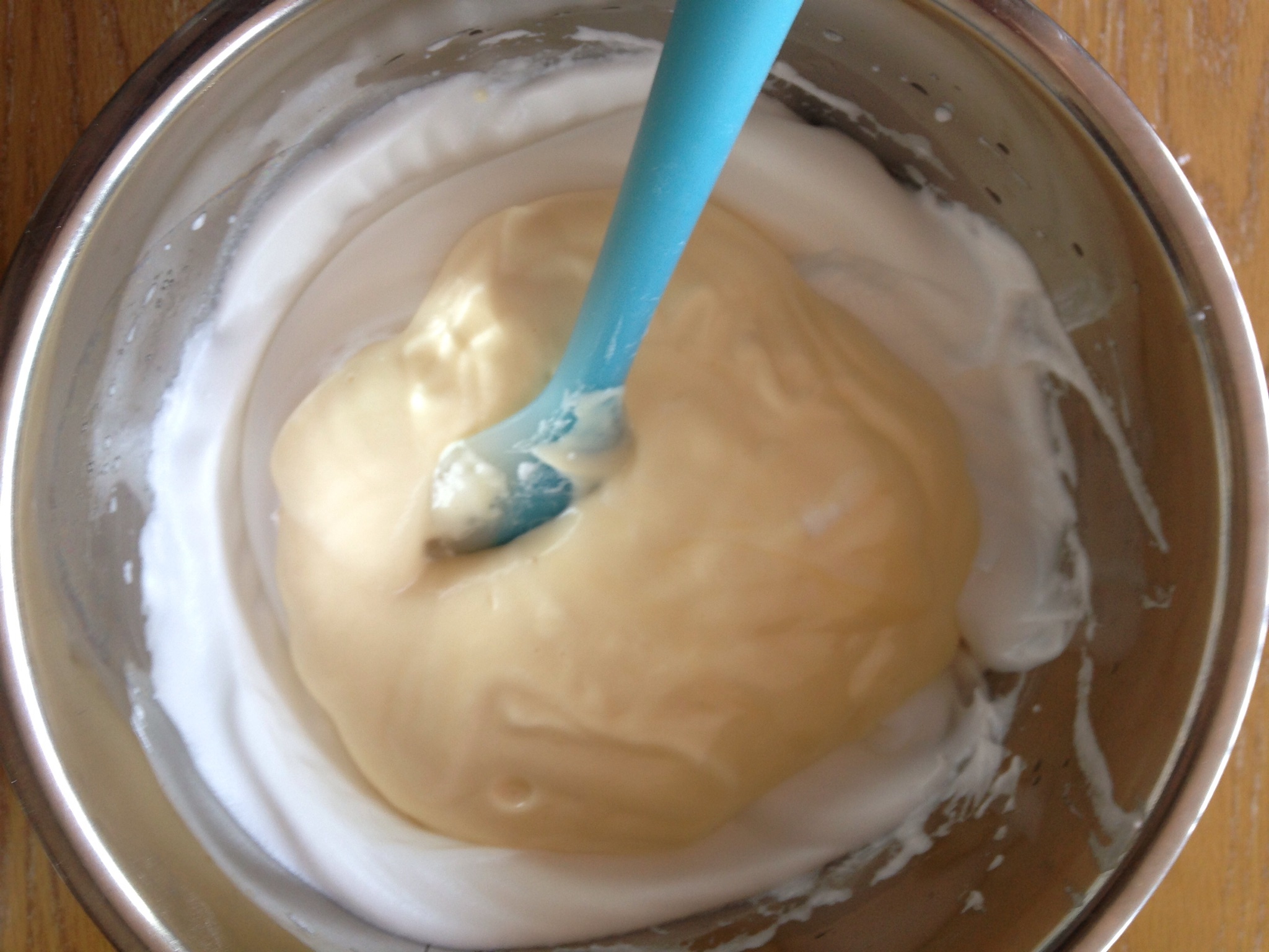 超润细腻酸奶戚风蛋糕的做法 步骤6