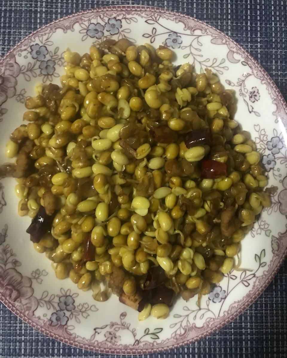 黄豆粒炒肉肉