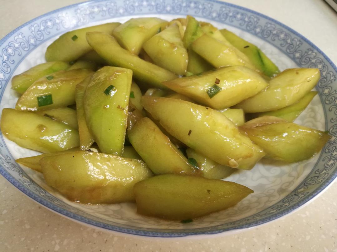 干锅耗油黄瓜