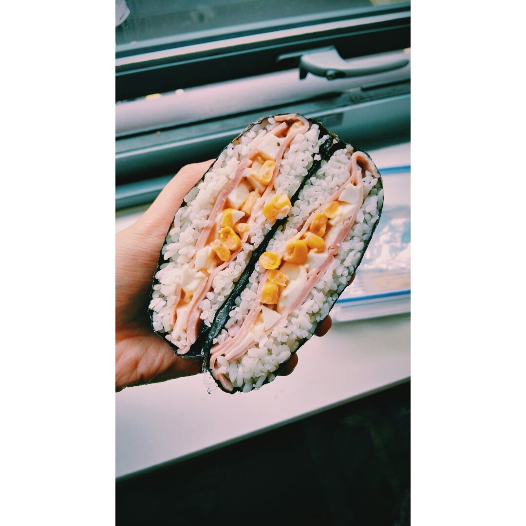 不用捏的饭团(おにぎらず)