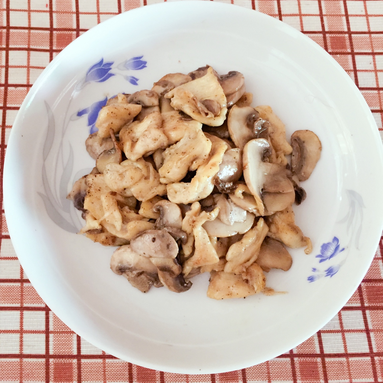 低卡减脂瘦身餐——杏鲍菇煎炒鸡胸肉