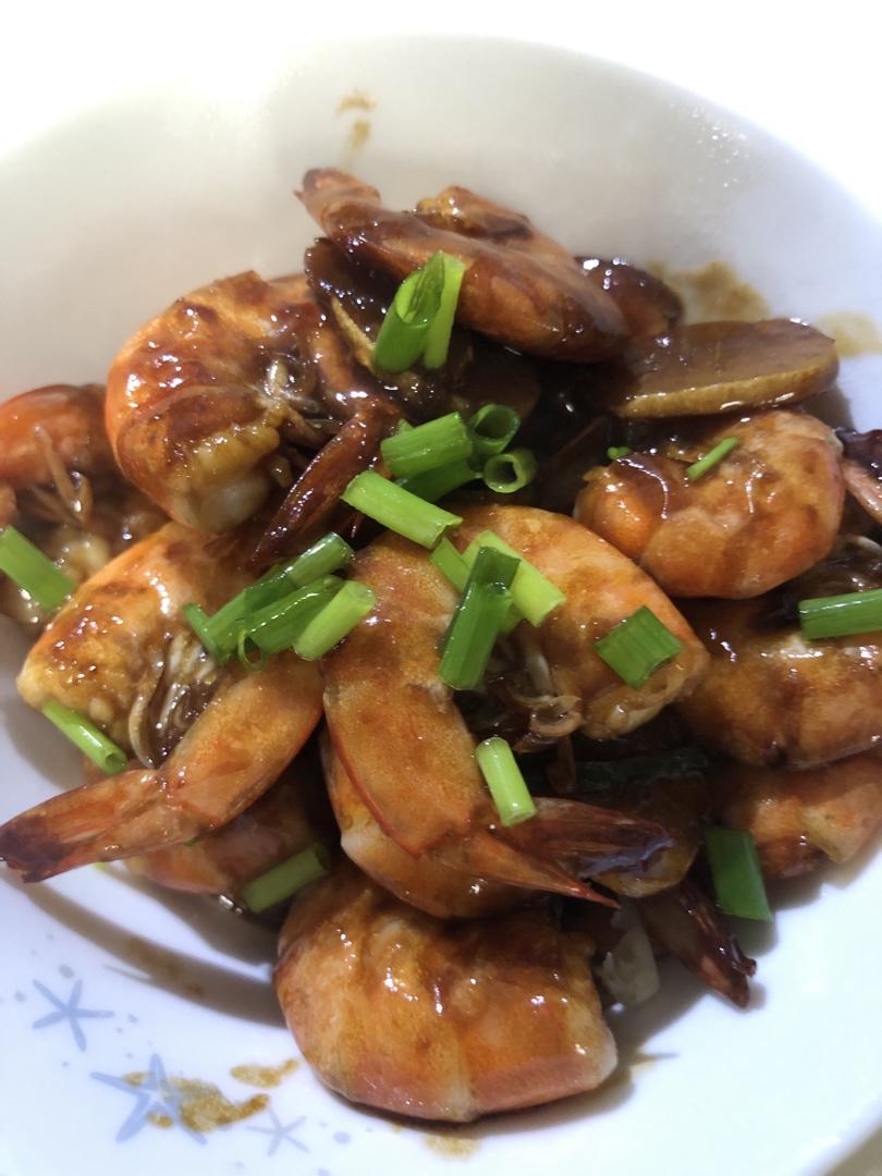 10分钟搞定，好吃到舔手指的油焖大虾