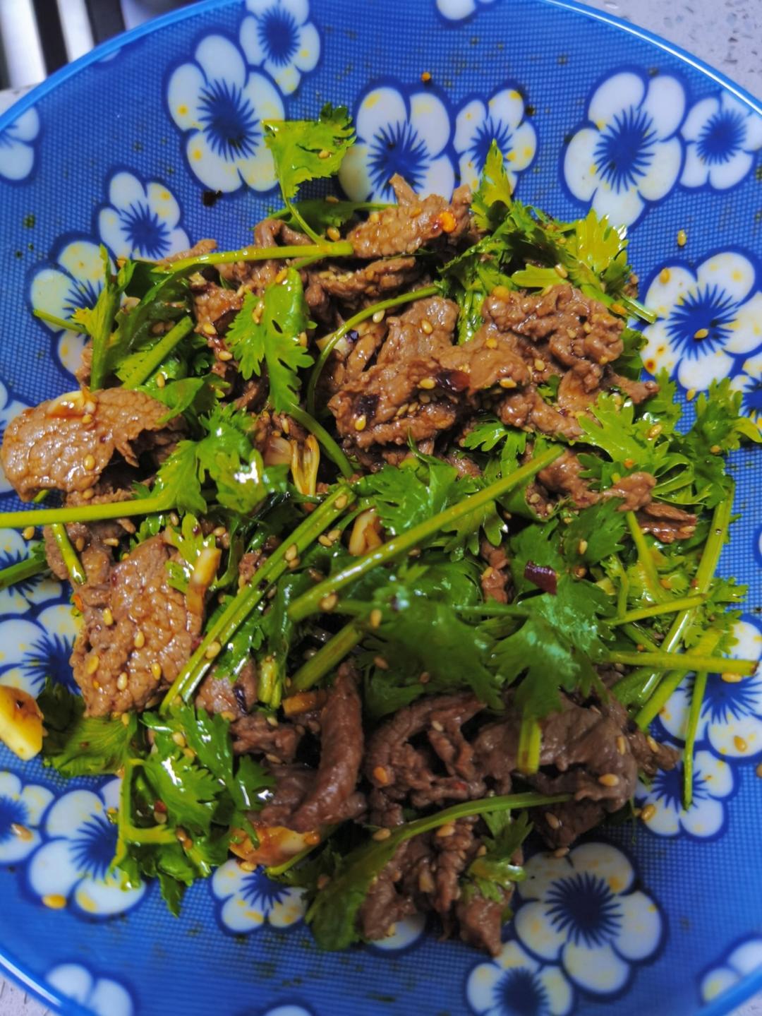 丈母娘吃了都夸的凉拌香菜牛肉