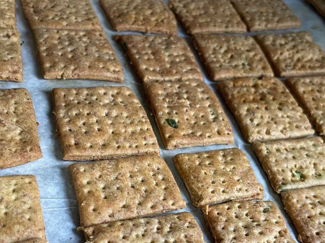咸香泡菜全麦苏打饼干低油【健康小食】