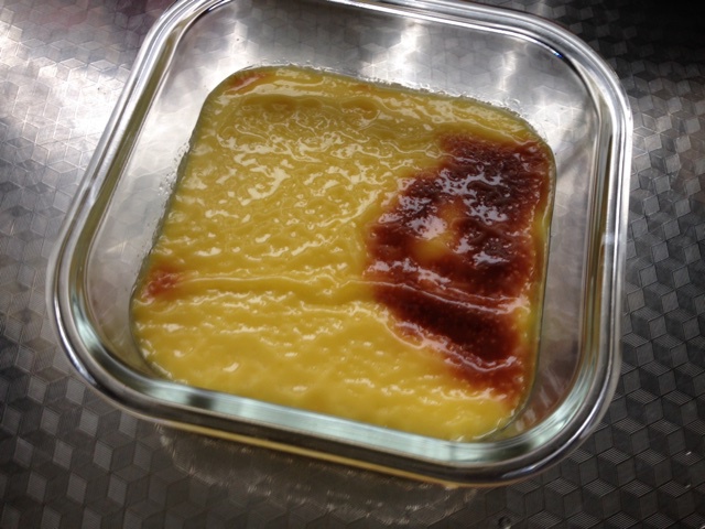 Crèmebrulée。法式烤布雷。焦糖布丁。