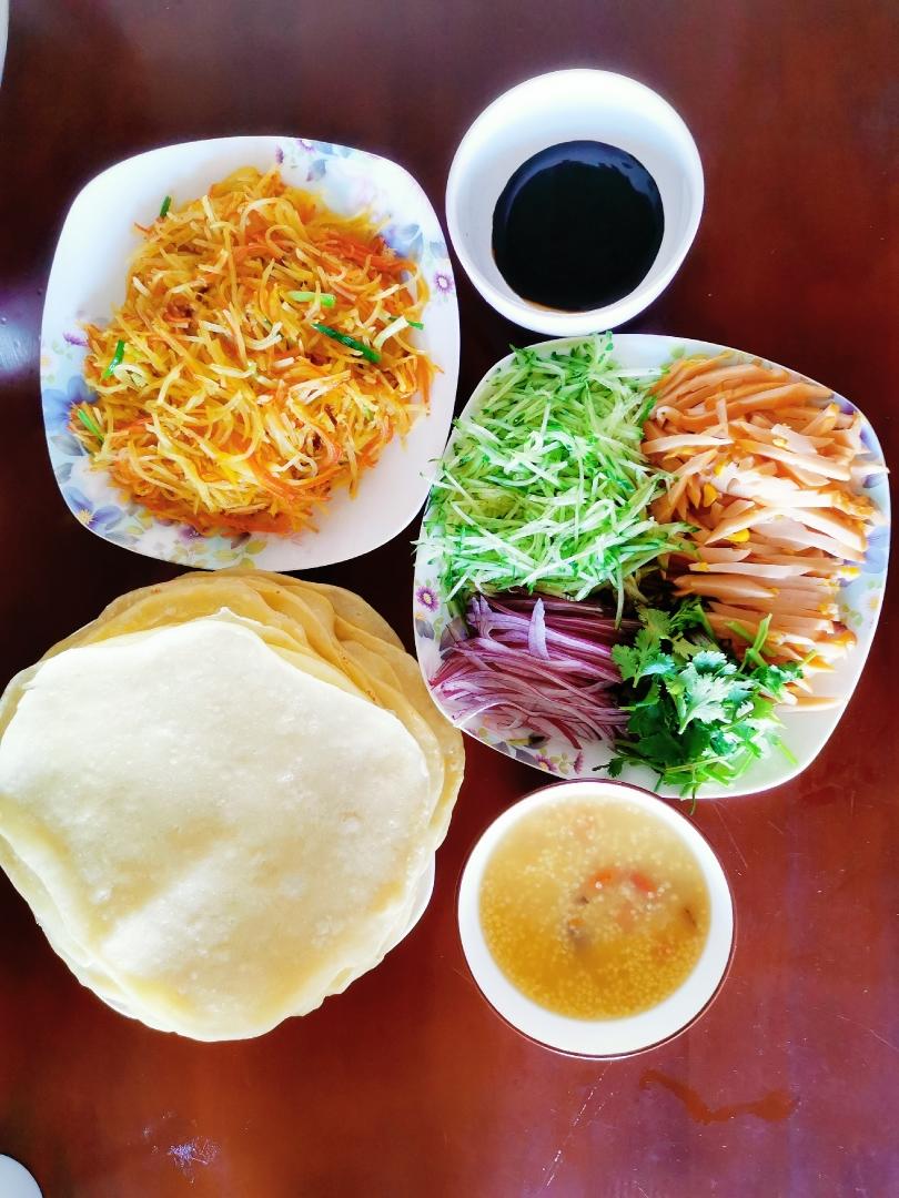 做过春饼春卷饼卷菜97宝儿的家常菜谱0 做过筋饼(饺子皮)晓晓雪901