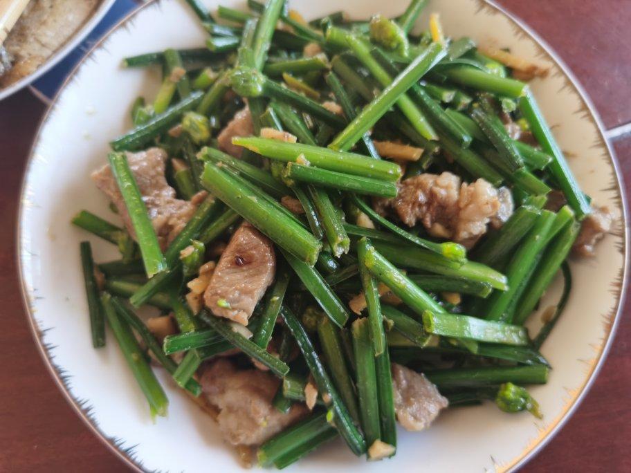 韭菜花炒肉