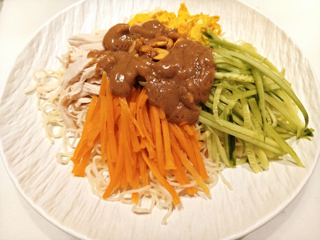 🥒鸡丝凉面