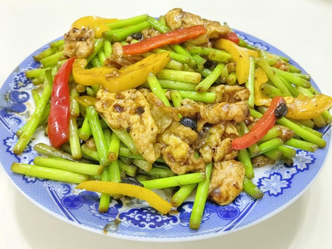 蒜苔炒鸡蛋7步做法