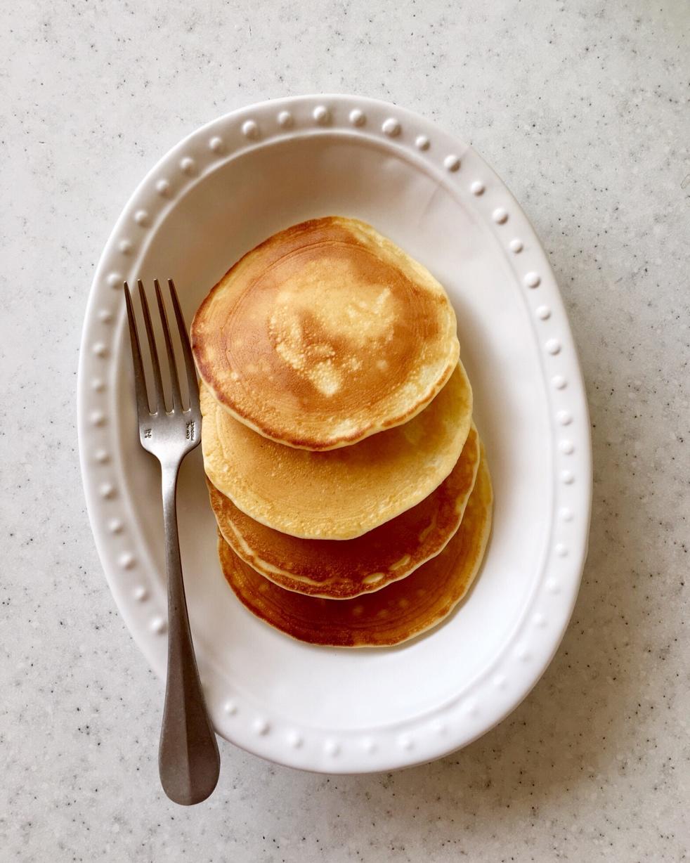 腾子加001做的简单快手的软香松饼
