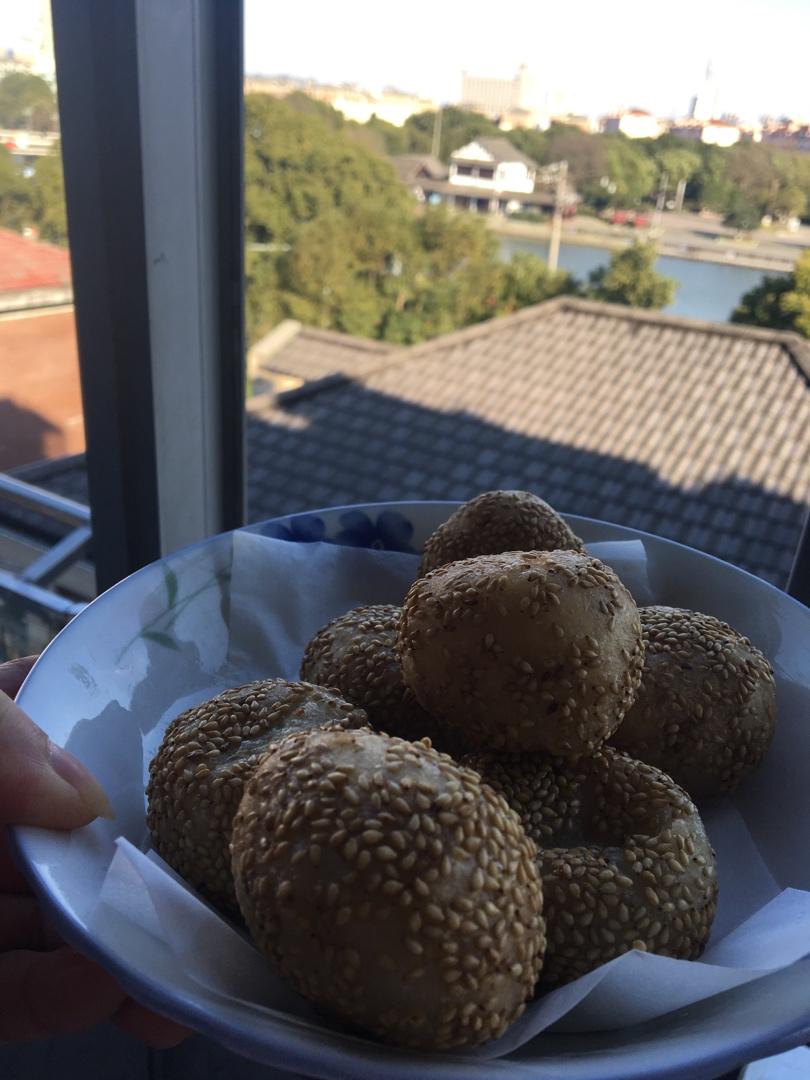空心麻团怎么做？                        告诉你空心不回缩的秘诀