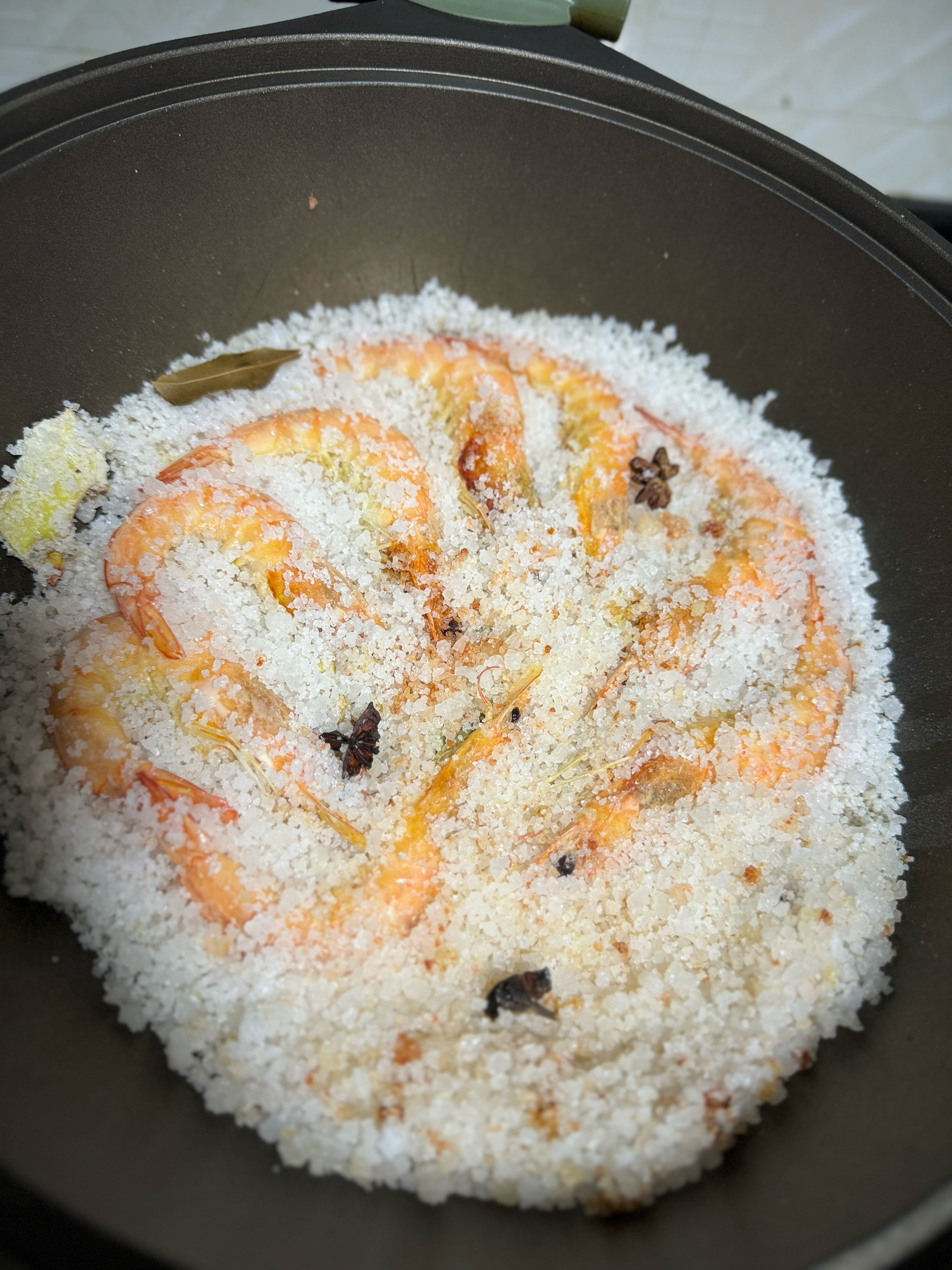 盐焗大虾🦐的做法