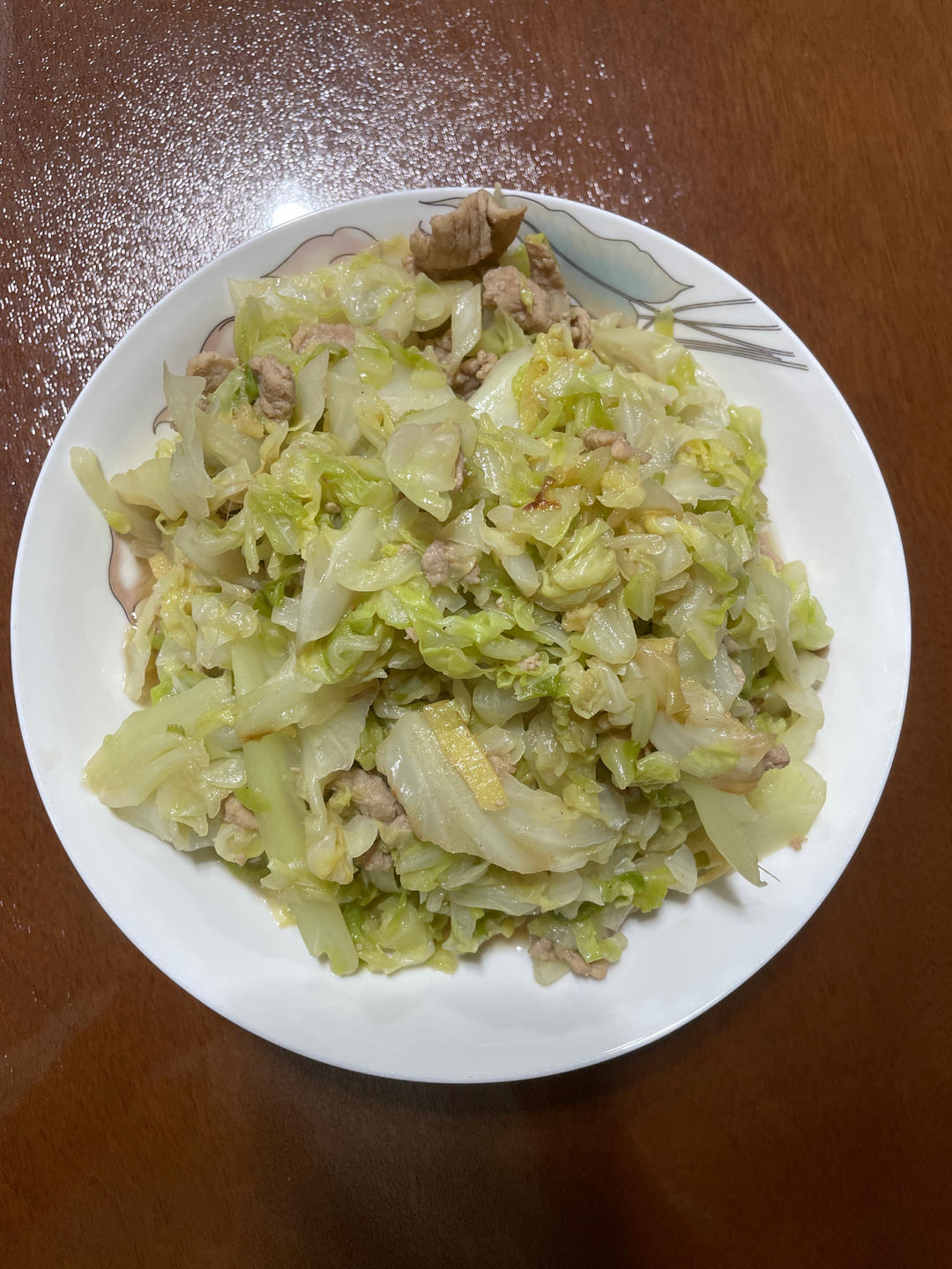 包菜炒肉片