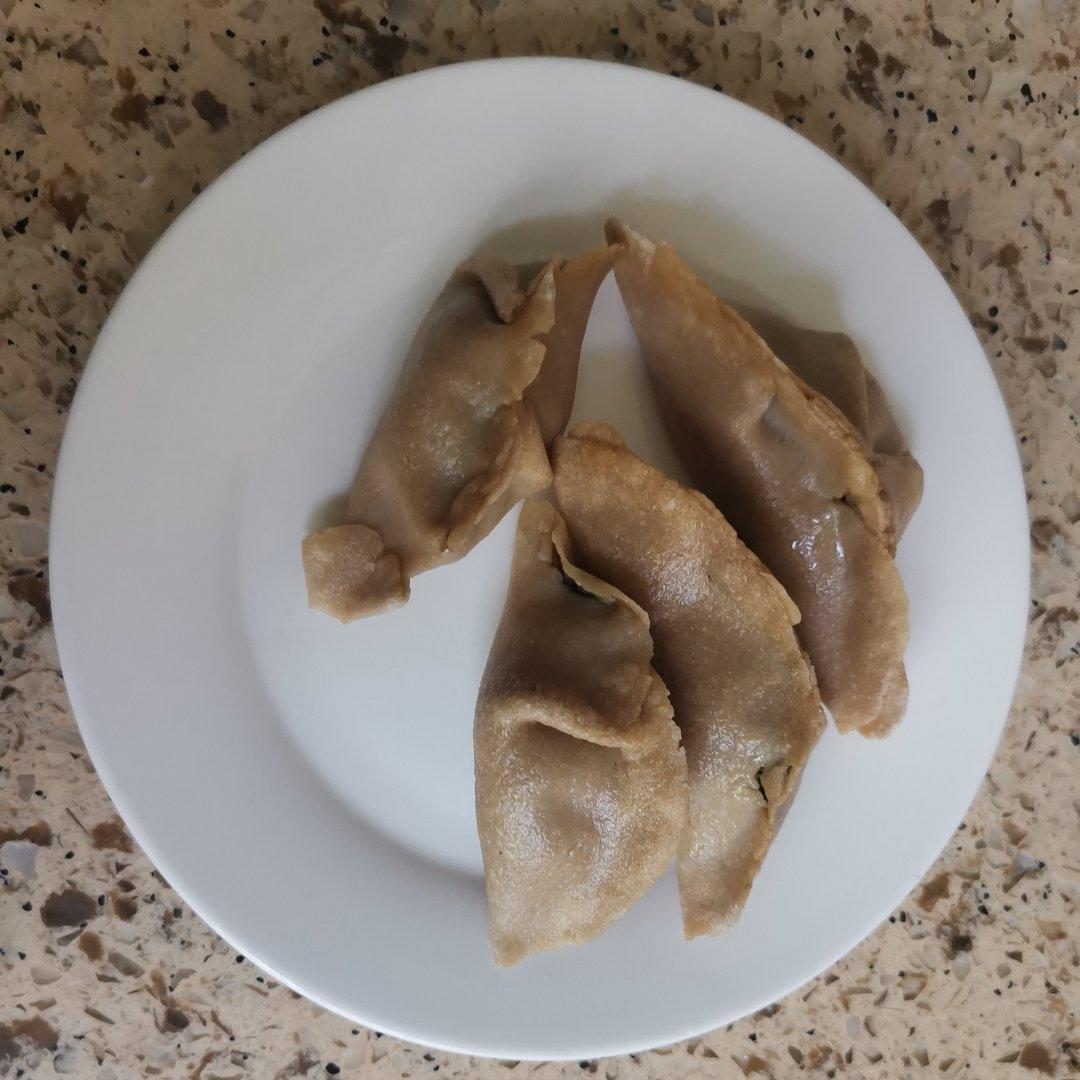 不用擀面杖，徒手包饺子皮的慢教程来啦！喜欢就动手试试吧！