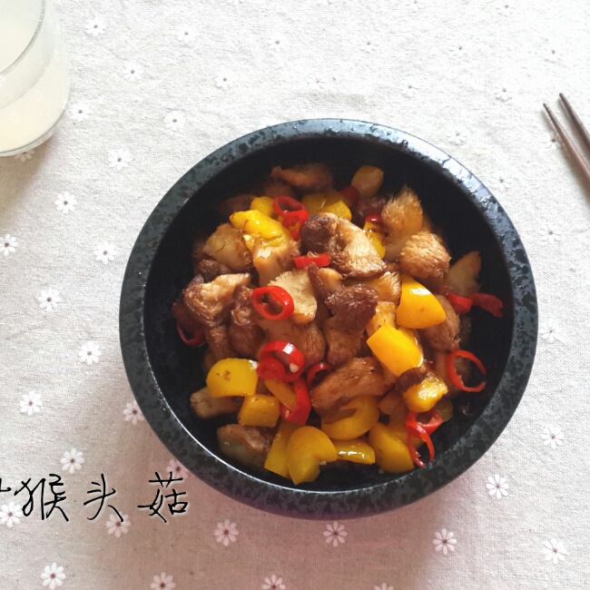 辣子猴头菇