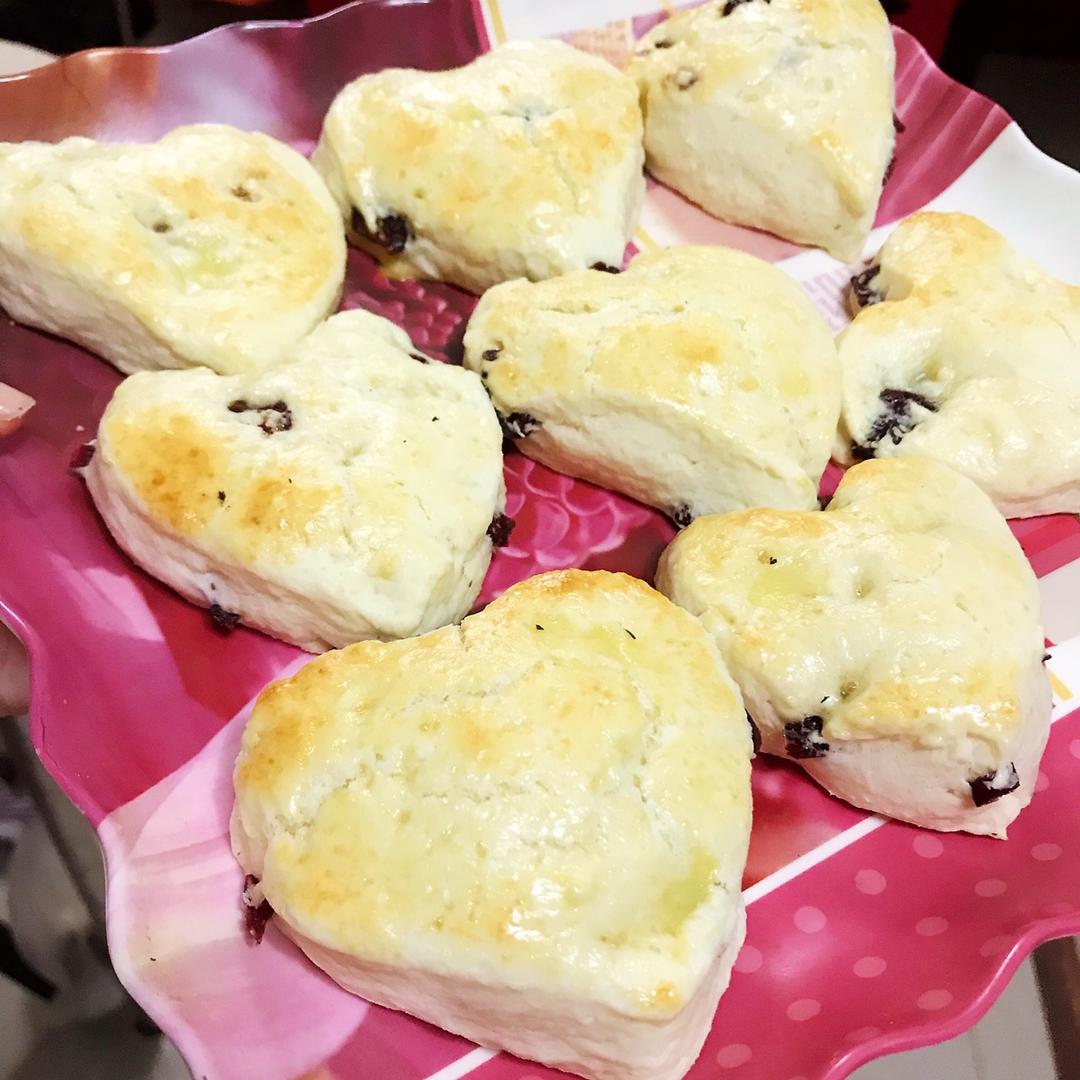 快手淡奶油蔓越莓司康（零失败）