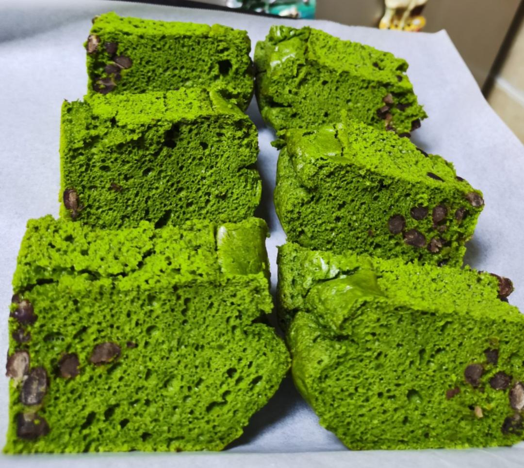 抹茶蜜豆戚风蛋糕