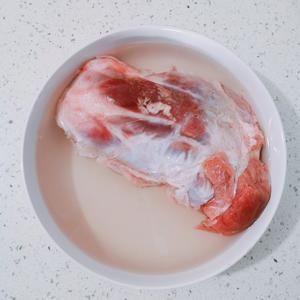 【减脂餐】清汤牛肉面🍜清淡爽口营养均衡的做法 步骤1