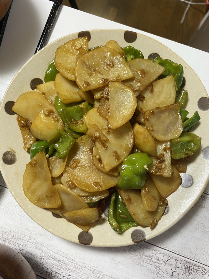 比肉都好吃的青椒炒土豆片😋简单又美味❗️