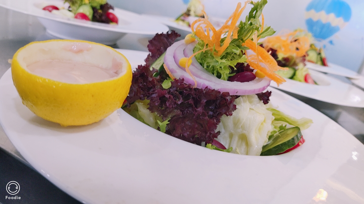 意大利蔬菜沙拉配千岛酱。的做法