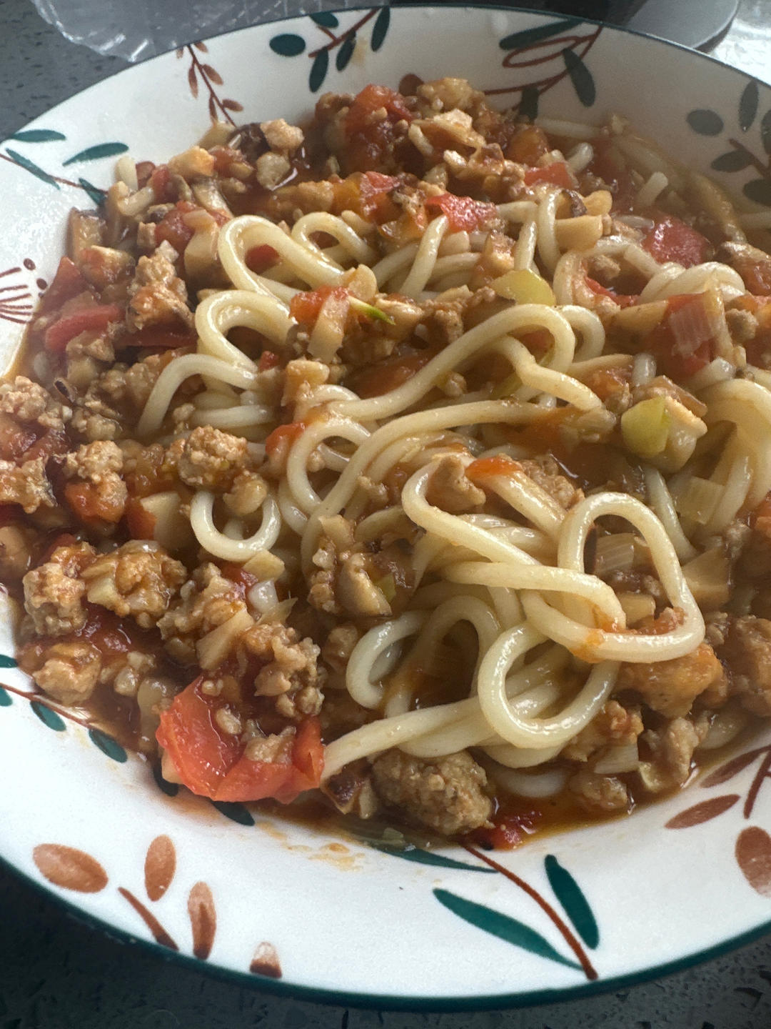 西红柿肉末酱拌面