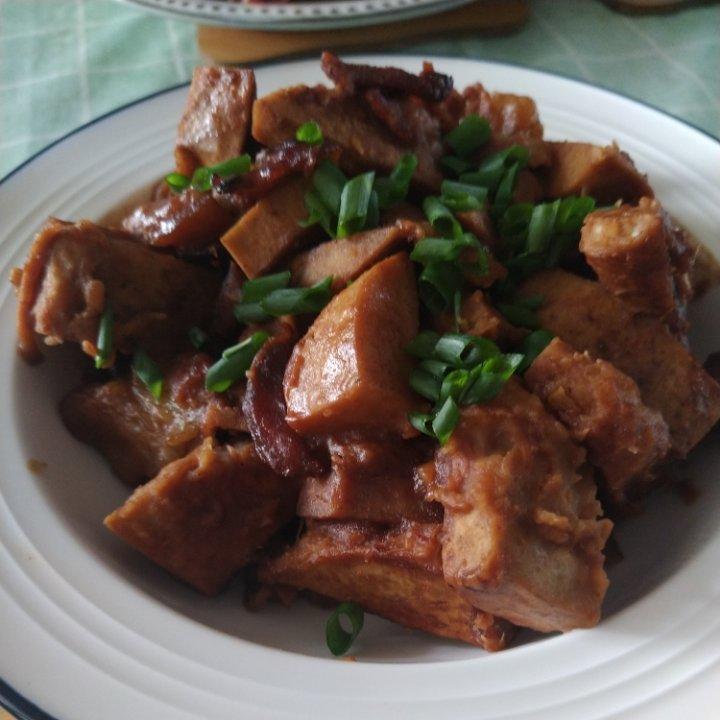 芋头红烧肉