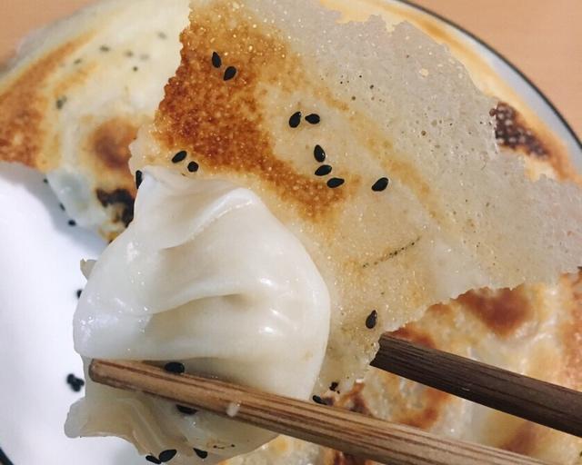 冰花煎饺（快手煎饺）