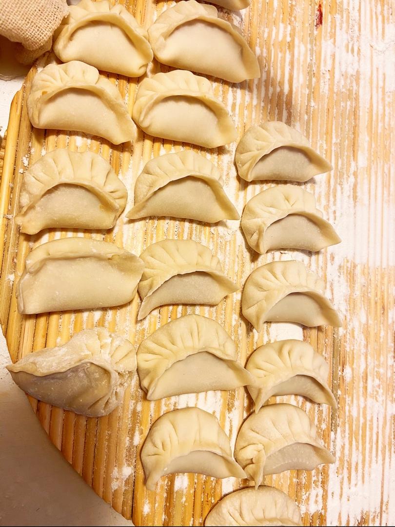 月牙饺子手法包法