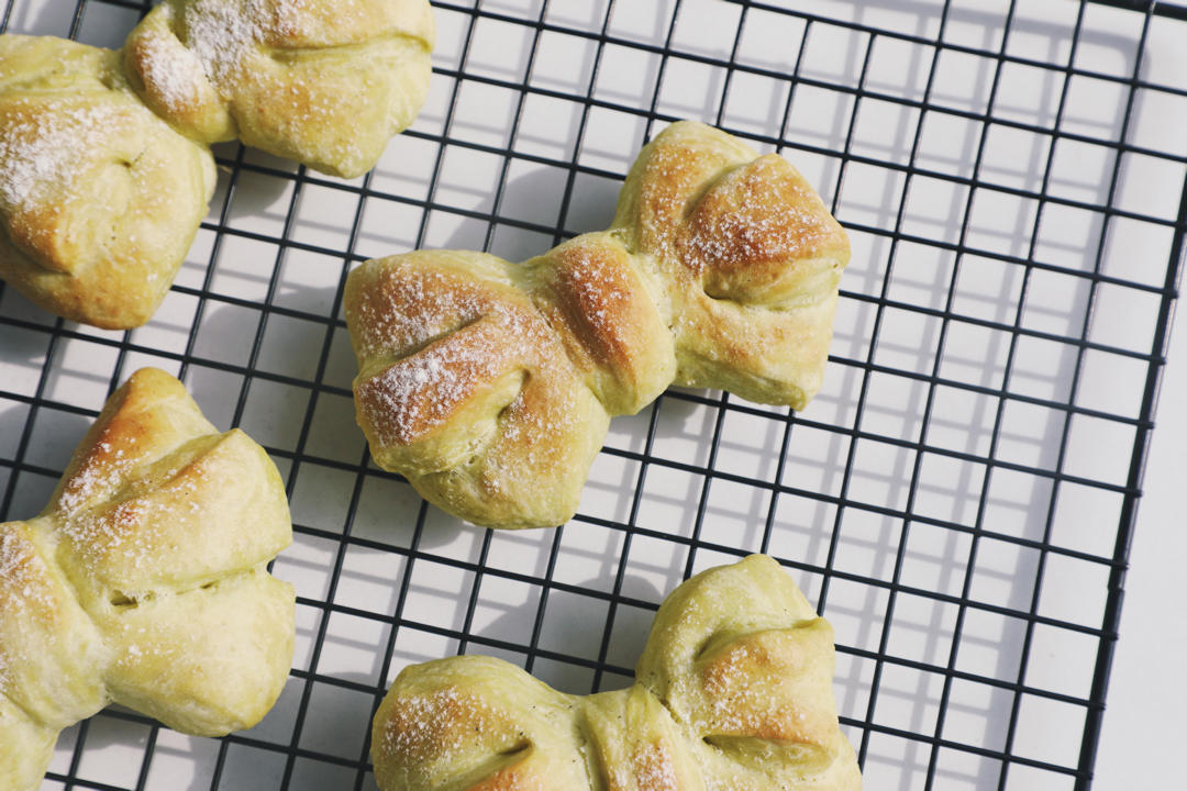 火龙果蝴蝶结面包（一次发酵）