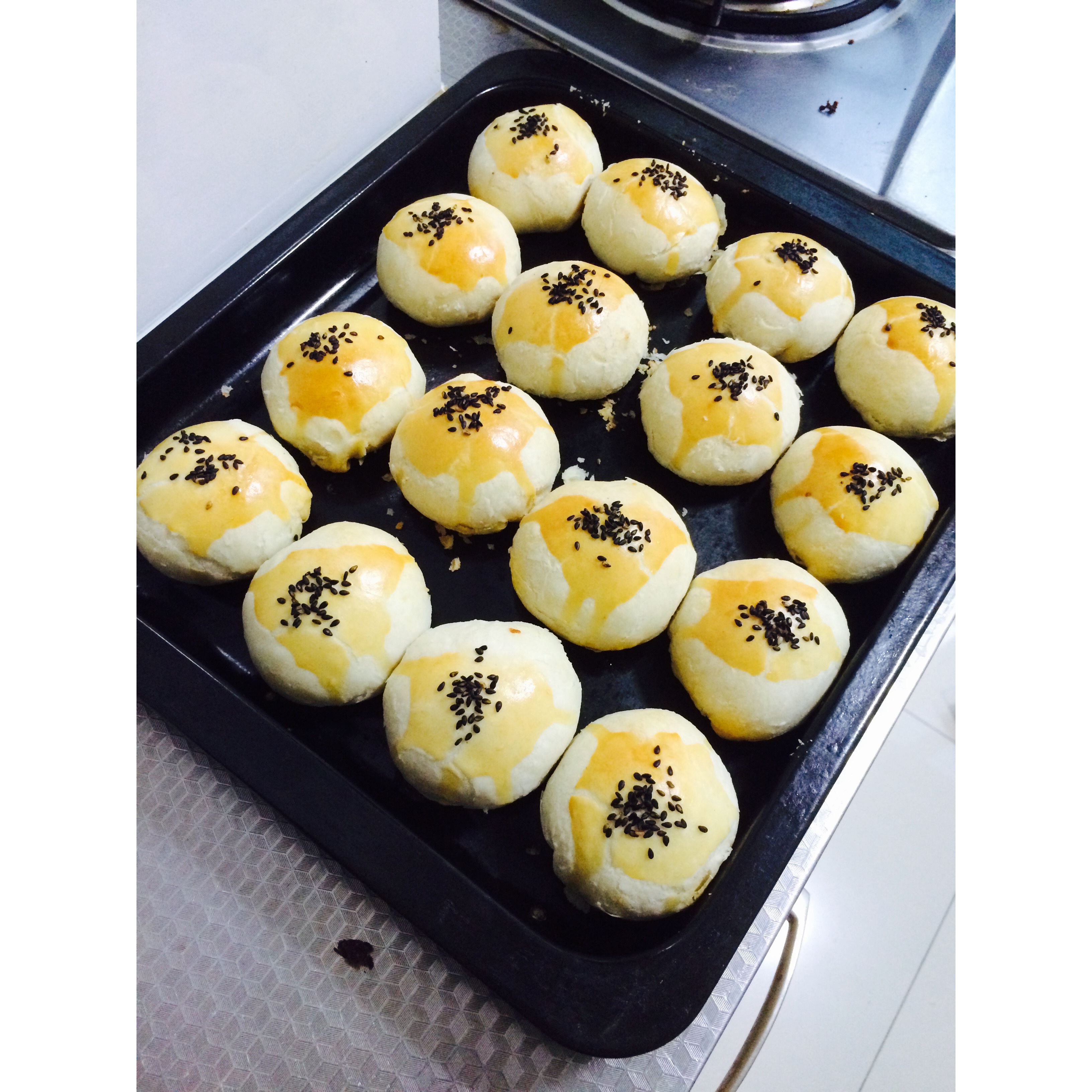 蛋黄酥：抹茶酥：（奶黄味）