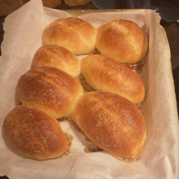 葡萄软欧（仿原麦山丘）Milk flavored bread filled with raisins and butter