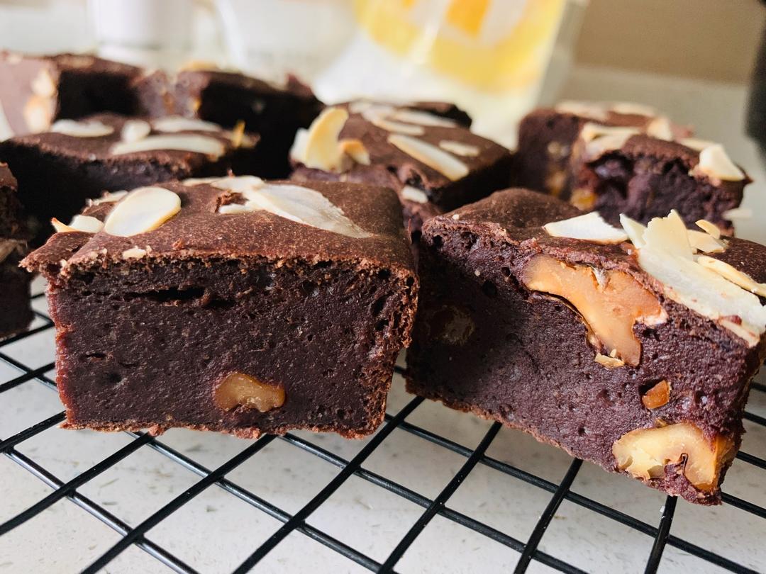 全麦黑巧香蕉马芬（附无麸质版）丨健康·烘焙