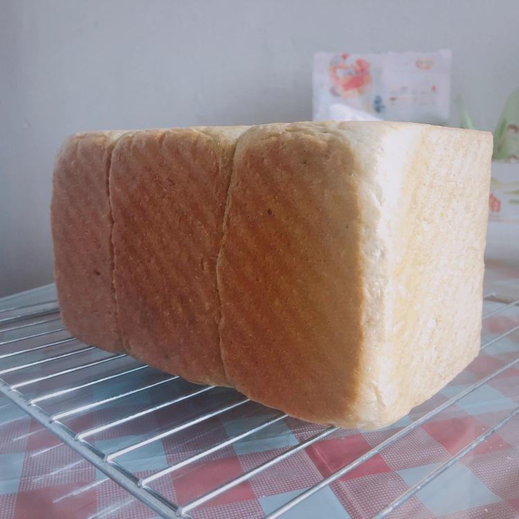 手撕千层肉松面包