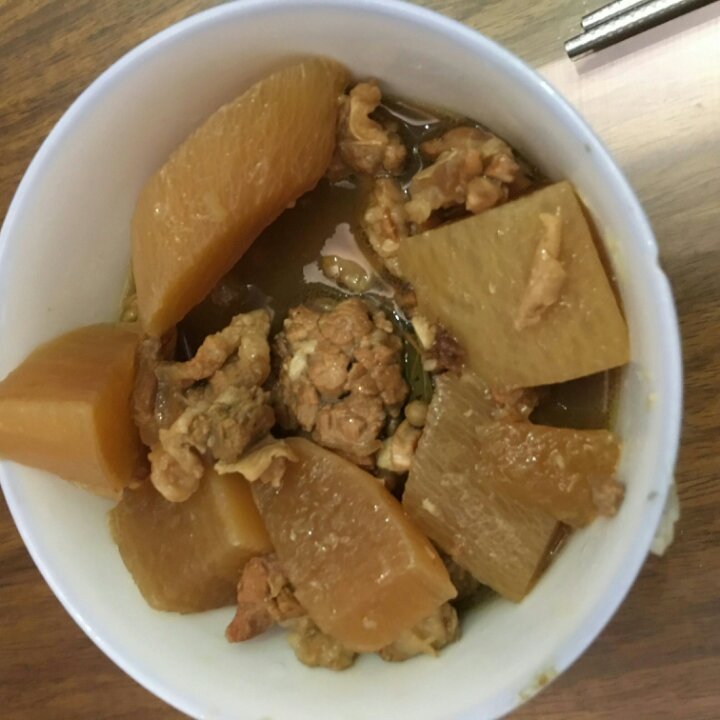 萝卜焖牛腩