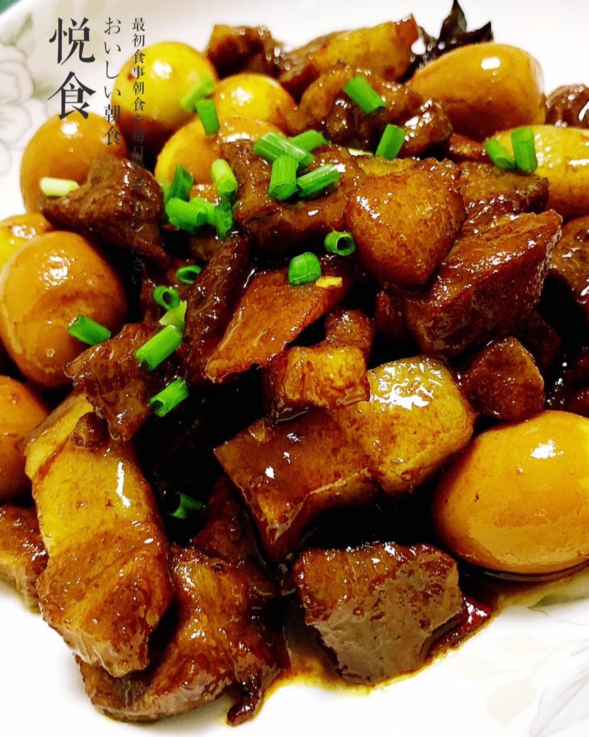 加了鹌鹑蛋后，这盘红烧肉，美味的逆天啦——鹌鹑蛋烧肉（孔瑶食谱）