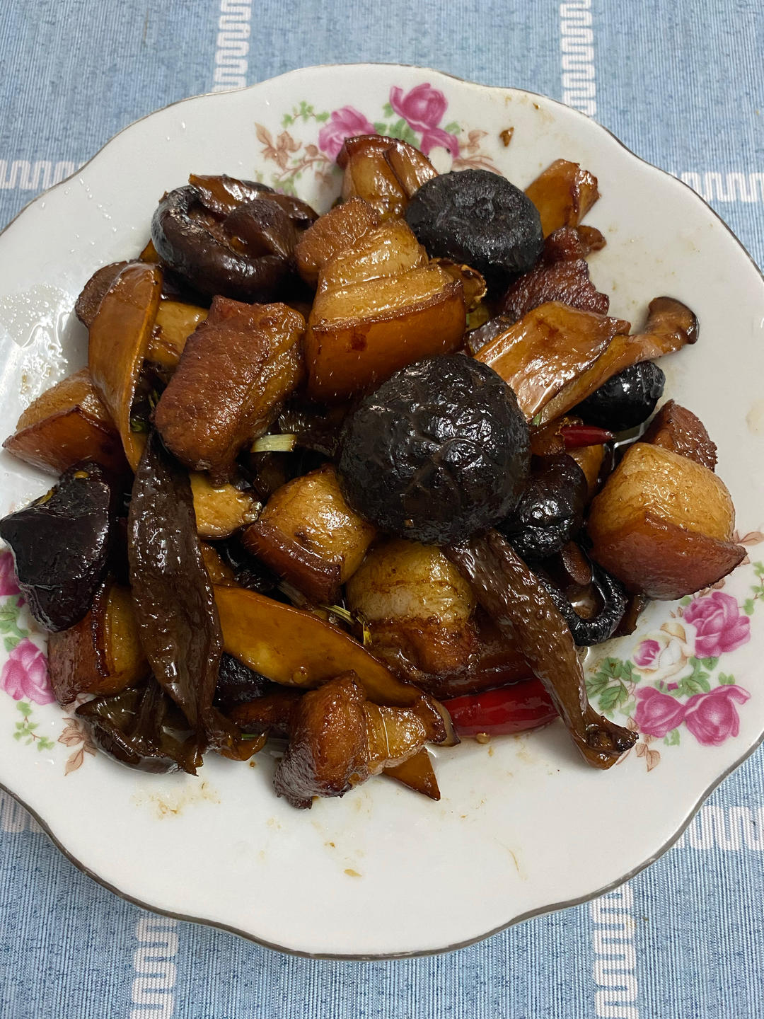 不焯水不放油的家常红烧肉