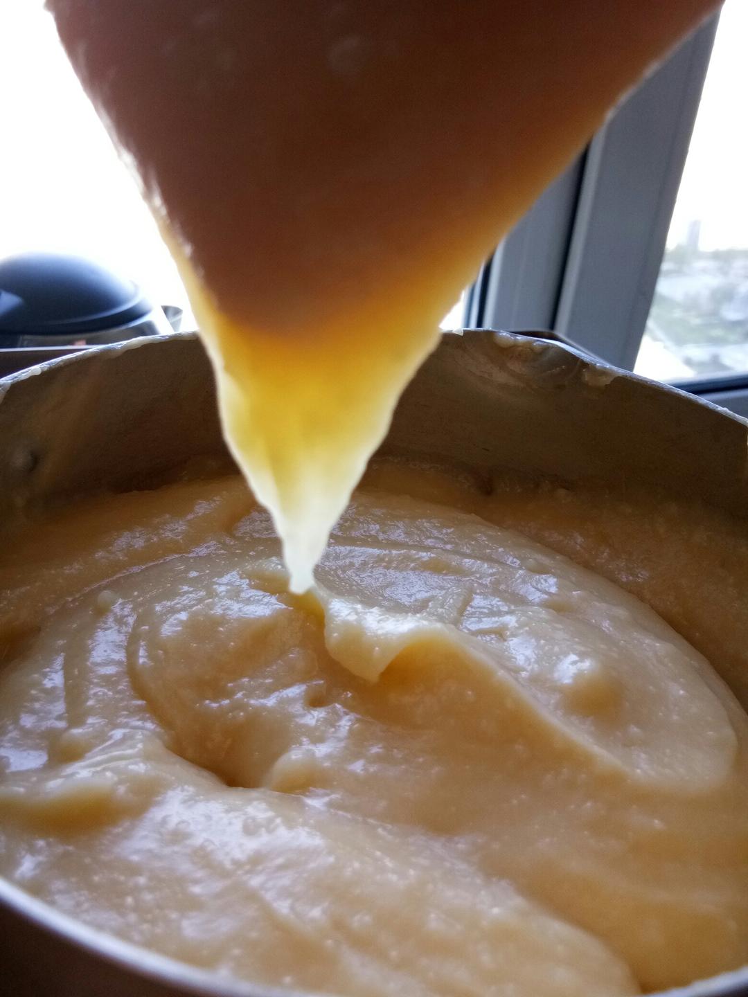 浓郁抹茶酥皮泡芙