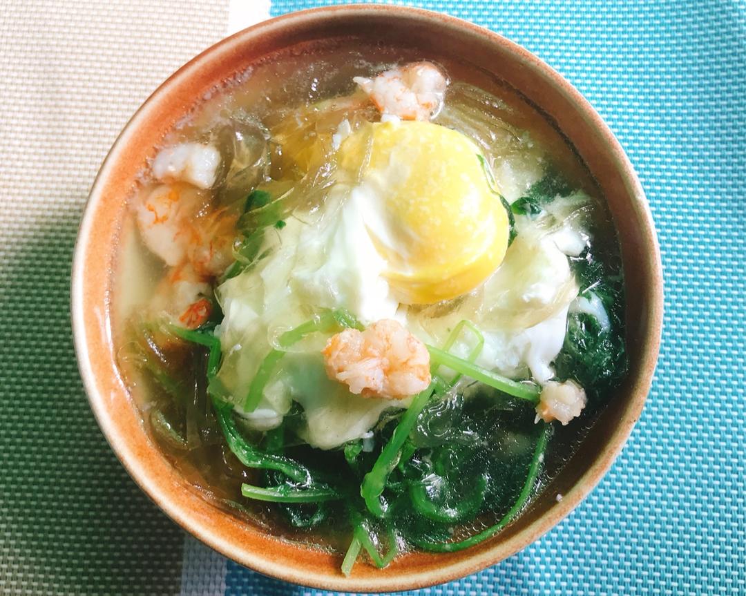 鲜虾鸡蛋益母草粉丝汤的做法