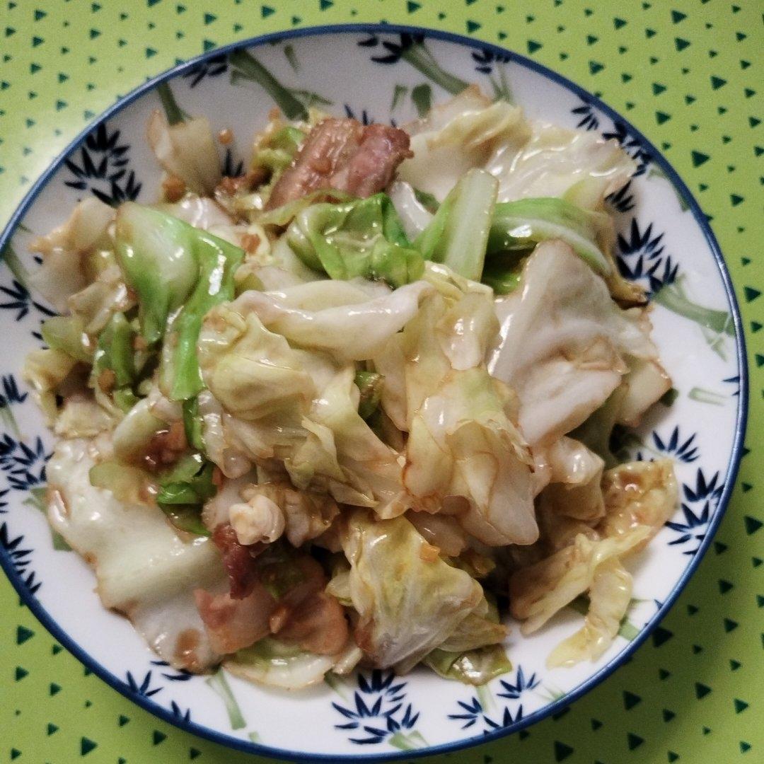 阿婆手撕包菜
