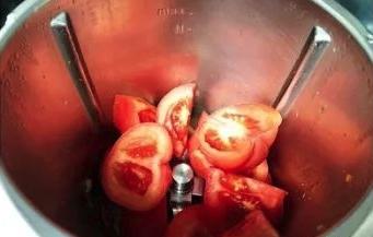 番茄肥牛金针菇的做法
