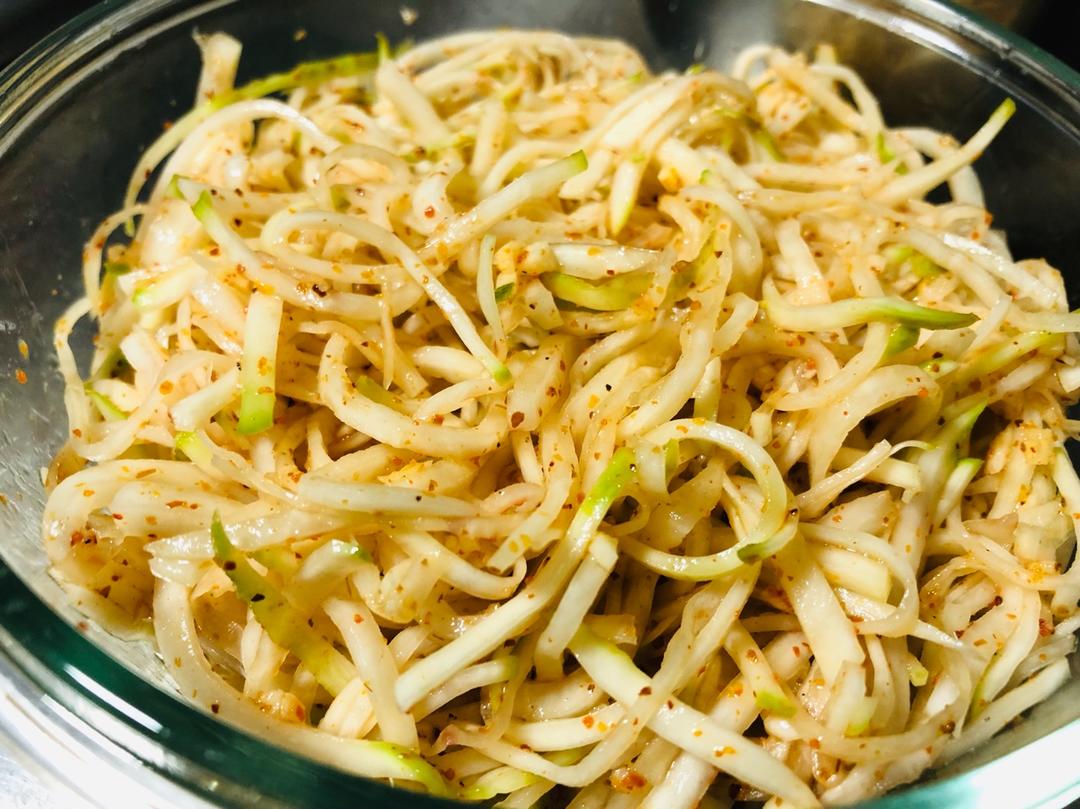 腌芥菜疙瘩（憋辣菜丝）—刺激好吃的小咸菜