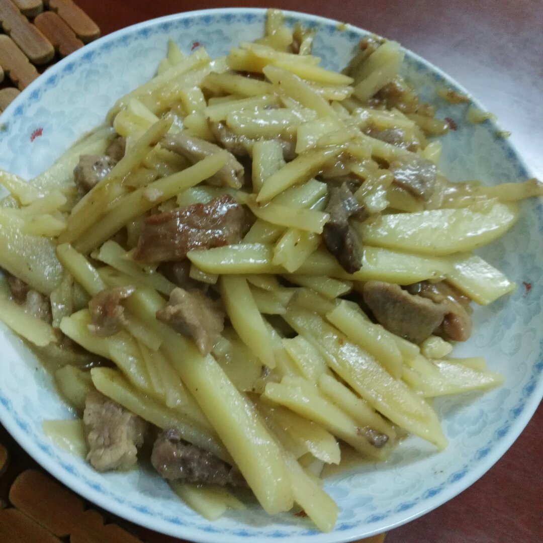 土豆炒肉