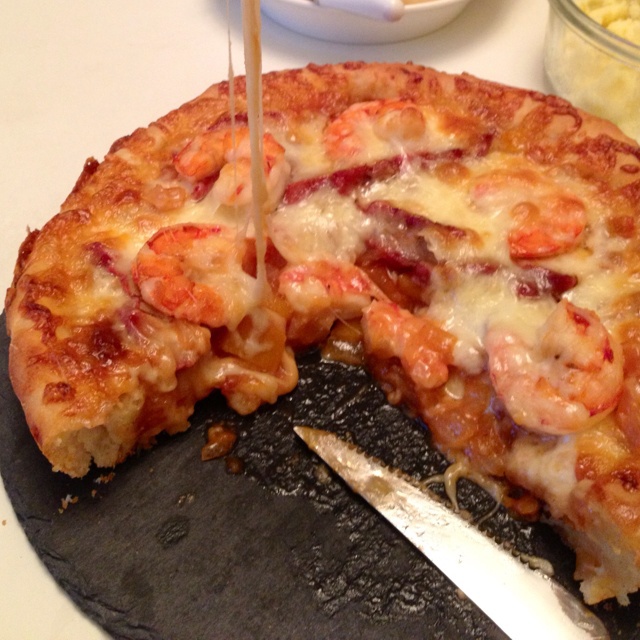 小妖mickey做的鲜虾培根薄披萨—海氏烤箱定制