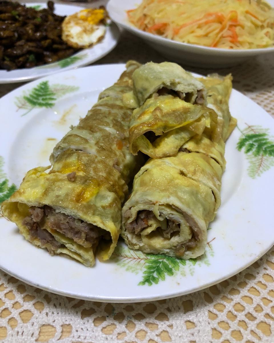 鸡蛋肉卷