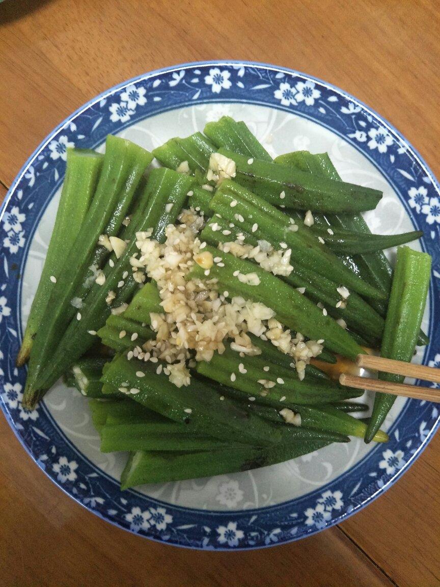 白灼秋葵