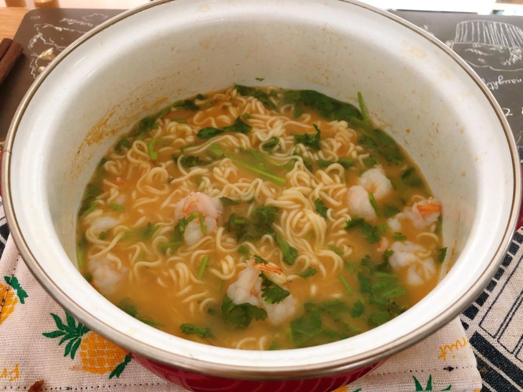 泰式鲜虾面