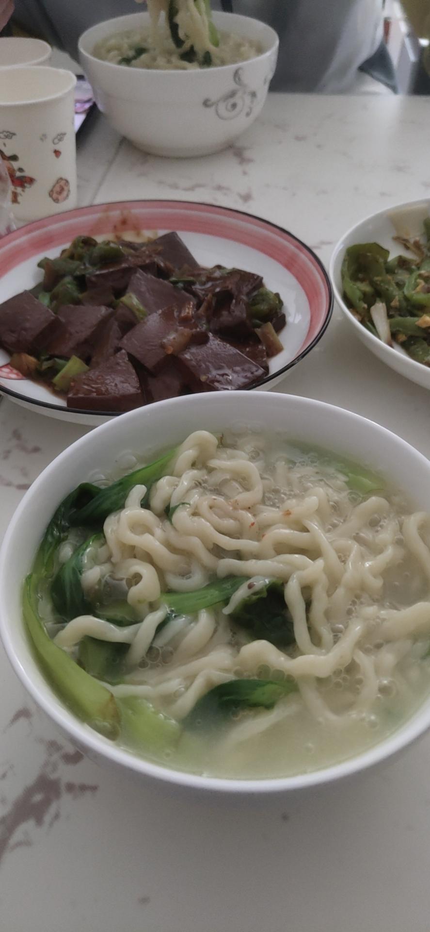 爆炒鸭血