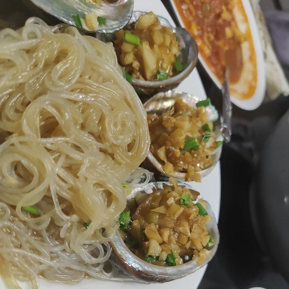 教你一个鲍鱼好吃的做法，不煮不炖，简单蒸一蒸，营养又美味