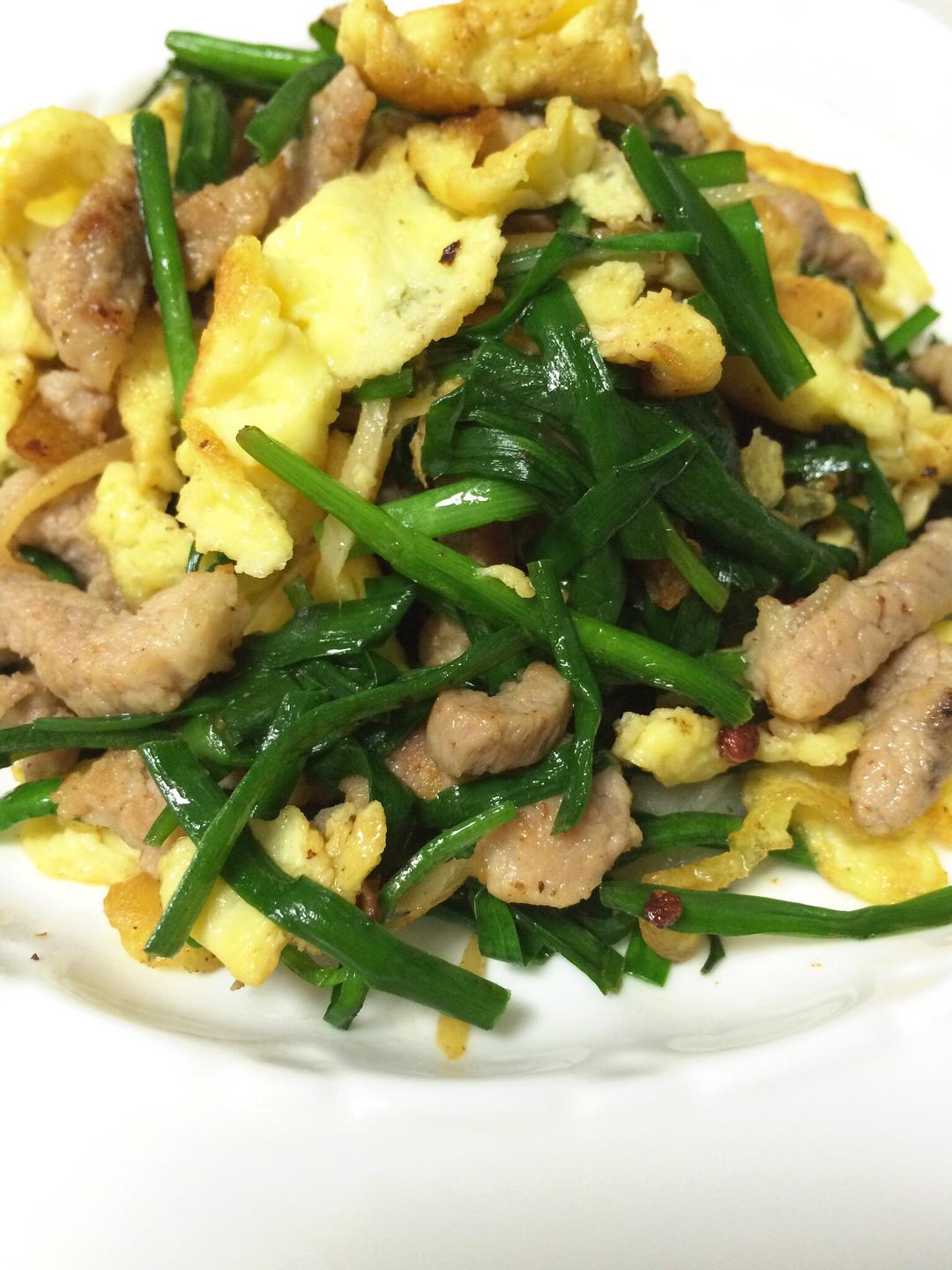 野韭菜鸡蛋炒肉丝的做法