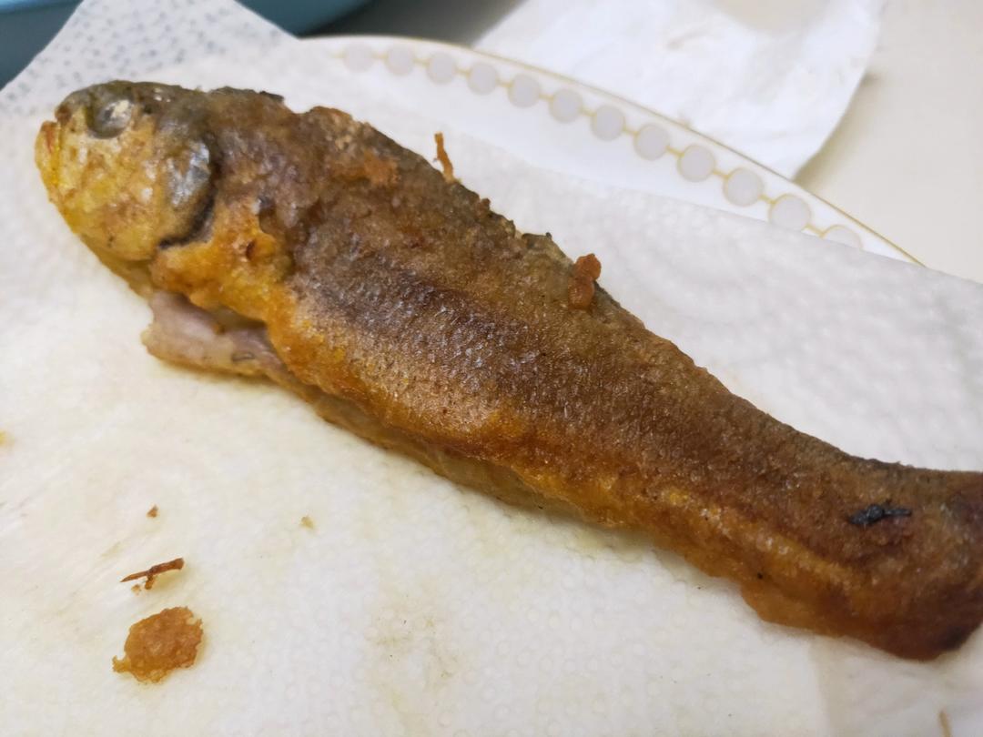 酥炸小黄花鱼